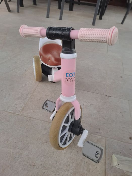 Tricicleta roz, 3 roti