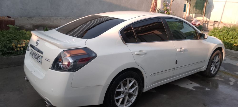 Nissan Altima 2008