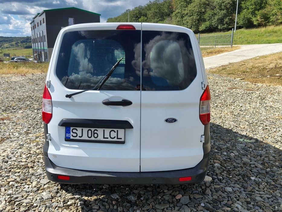 Ford Transit Courier
