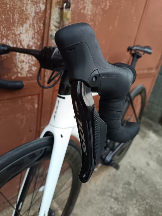 Felt AR Advanced full carbon /105 di2