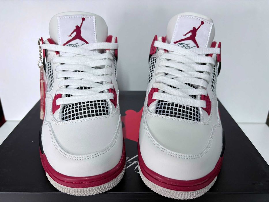Nike Air Jordan 4 Retro Fire Red