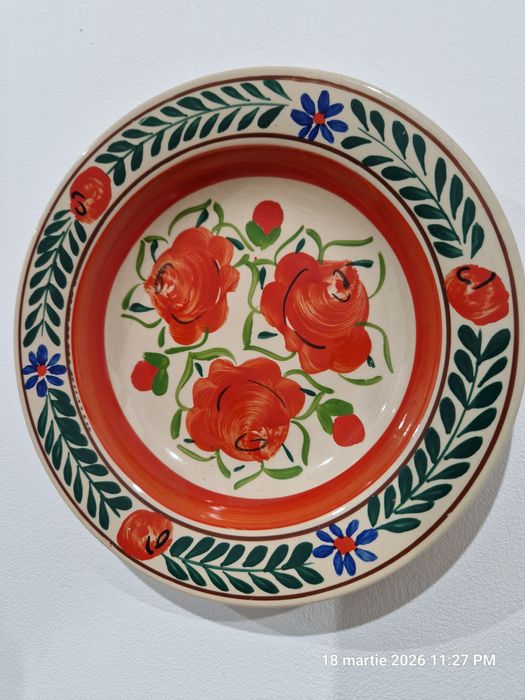 Farfurie veche traditională