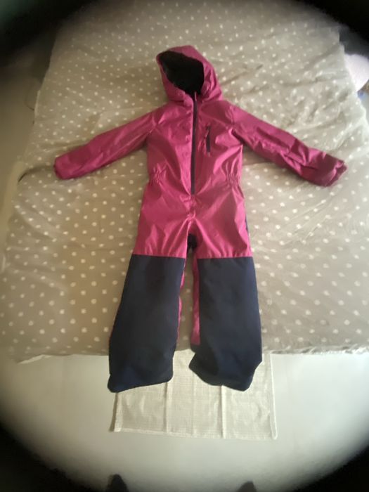 Combinezon de iarnă pentru copii – ca nou!