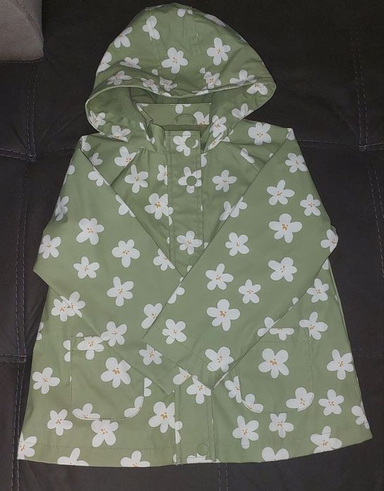 Преходно гумирано яке, ветровка,дъждобран LC Waikiki 5-6г