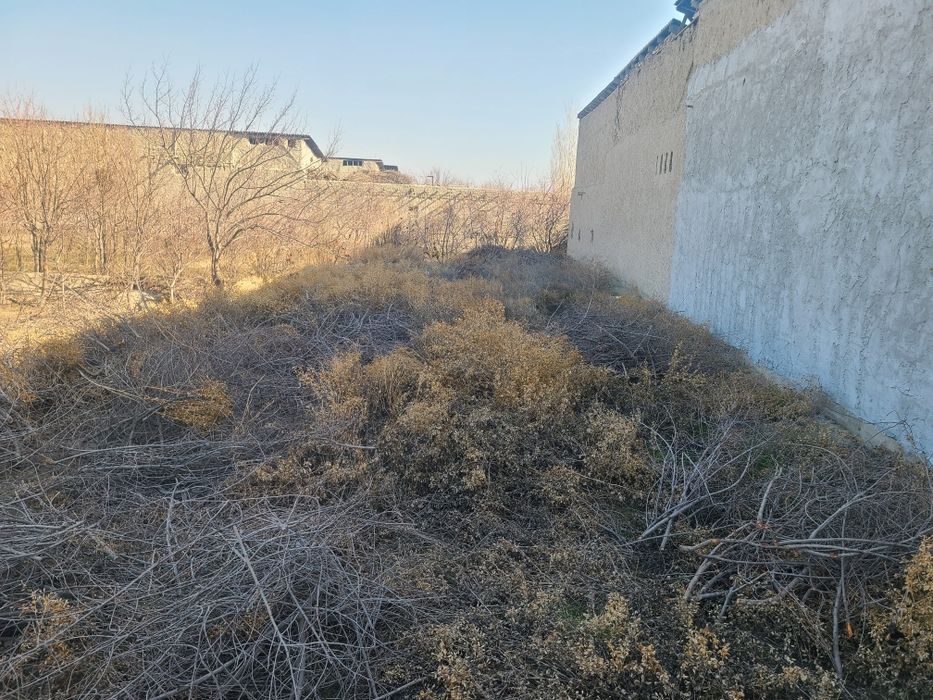 Участка сотилади