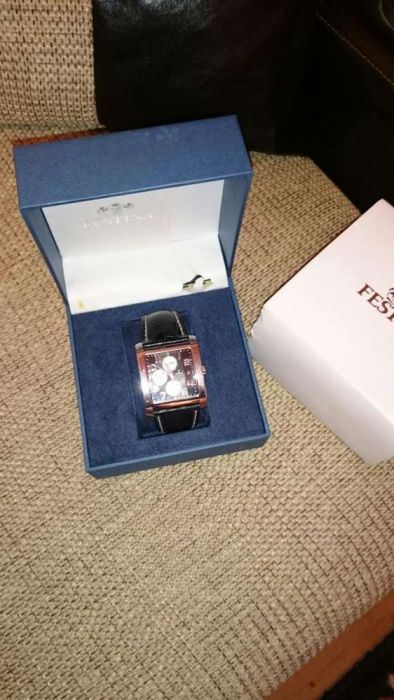 Super oferta ceas festina de vânzare