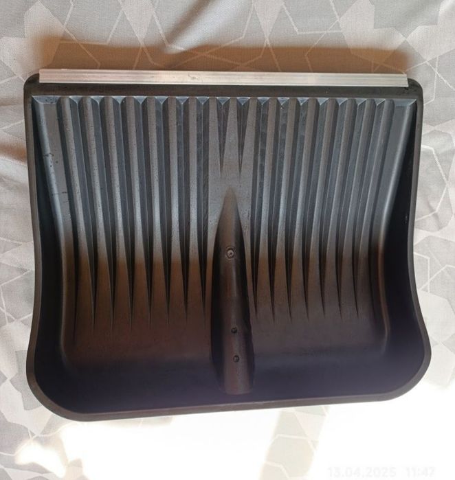 Продам лопаты снеговые пластиковые