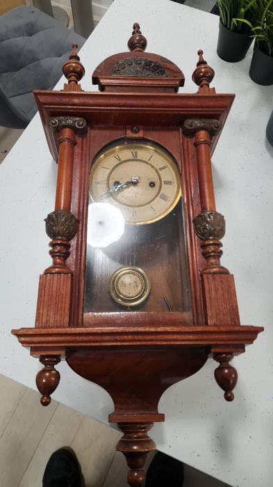 Античен стенен часовник