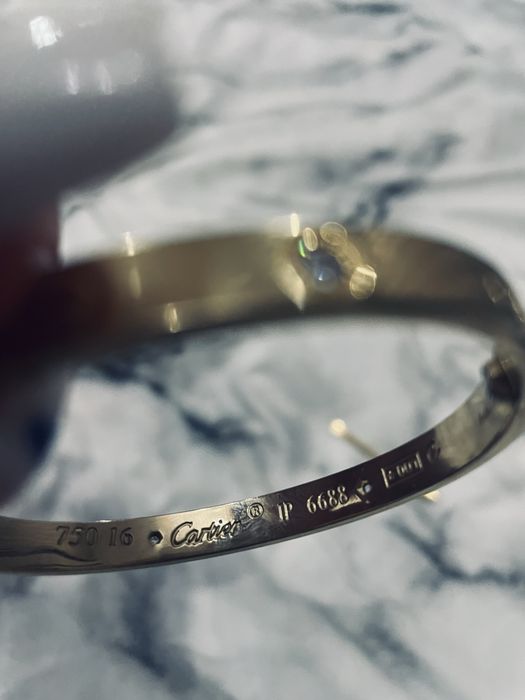 Златно Картие с камъчета