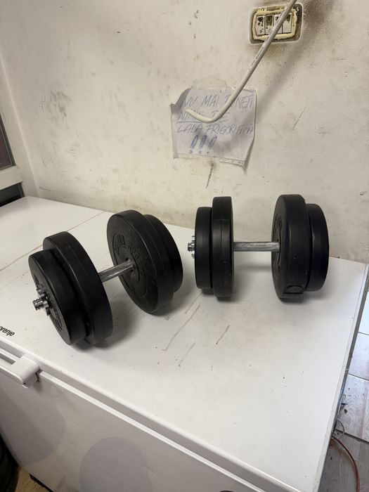 Gantere reglabile set 34 kg, 17 kg+17 kg=34 kg. Noi Germany pret promo
