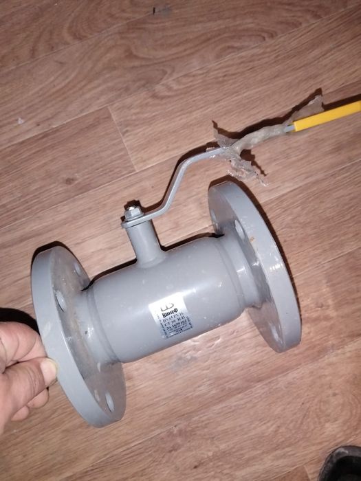 Продам кран. Кран флянец.