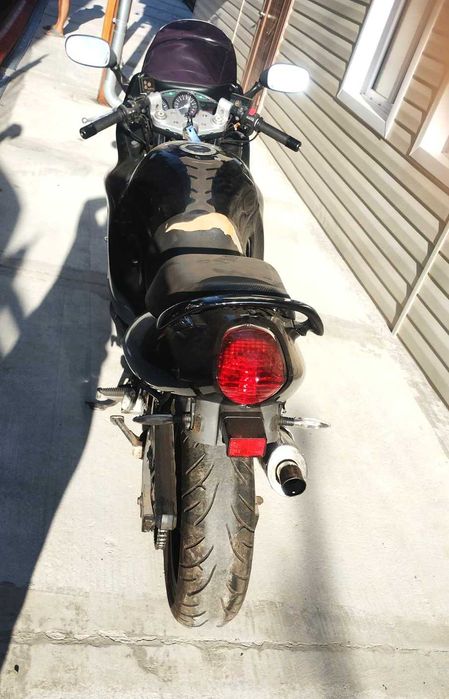 Сузуки gsx 750 f katana на части