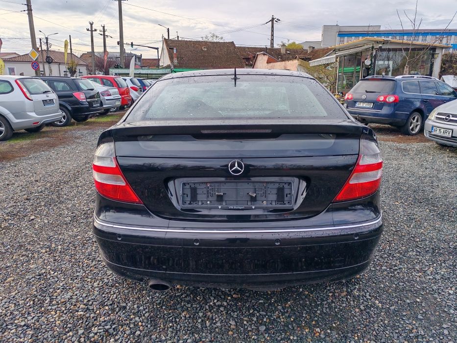 Mercedes Benz C 180 1.8 benzina 2007 cash sau rate