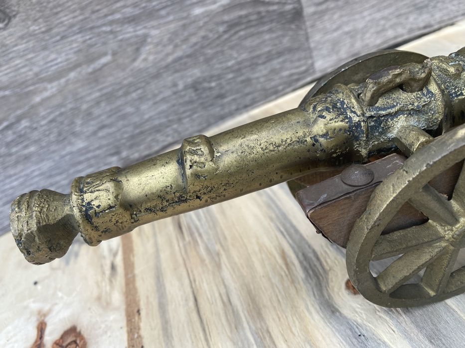 Английско оръдие топ от Месинг