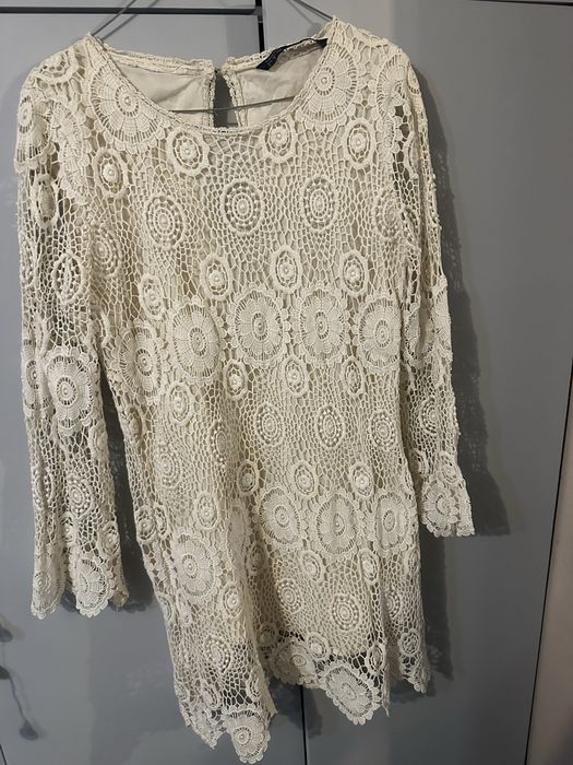 Дантелена рокля ZARA BASIC размер М
