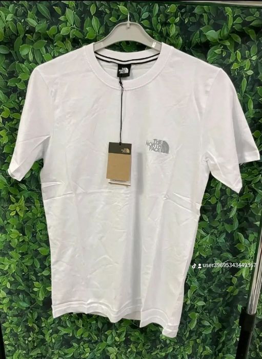 Маркови тениски .