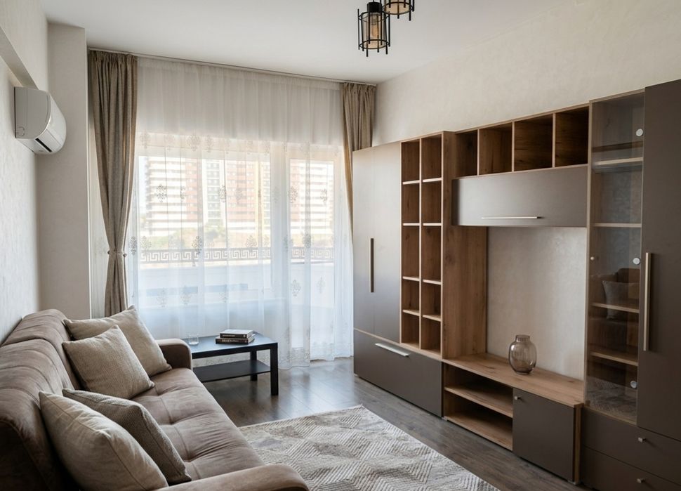 Apart 2 cam decomandat cu parcare,  et.1, zona Copou, mobilat& utilat