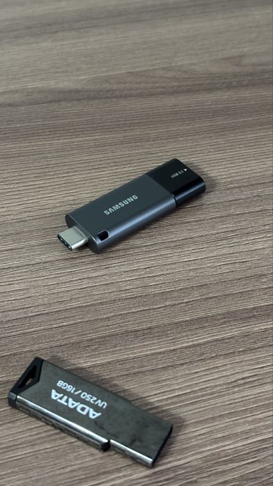 Флешка Samsung 128гб