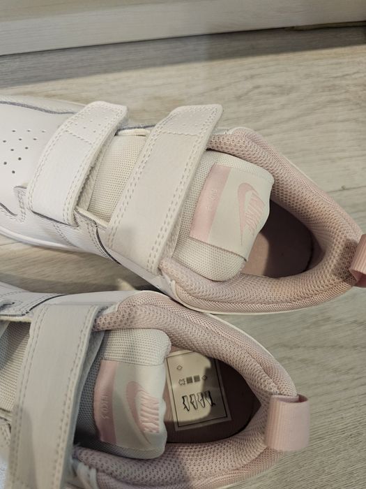 Кецове мратонки бели Найк размер 33.5 номер