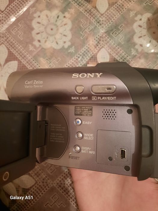 Sony DVD camcorder DCR-DVD305E