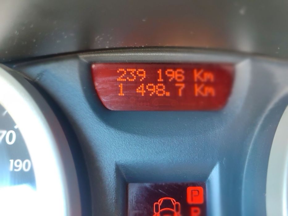 Рено Меган 2 2.0 бензин