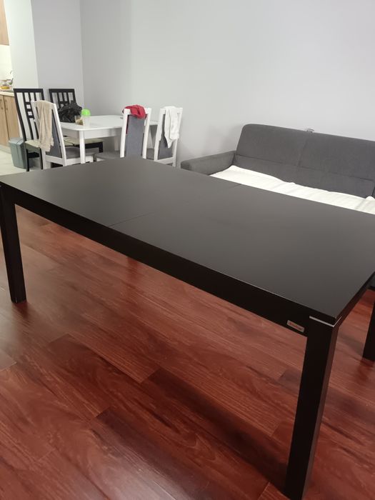 Стол для гостиной