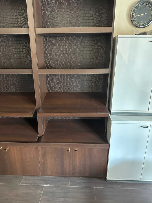 Стелажи / библиотека / рафтове за вино - 180лв. Комплект - 450лв