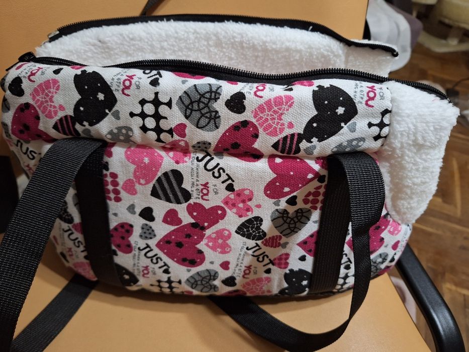 Чанта за кучета и котки