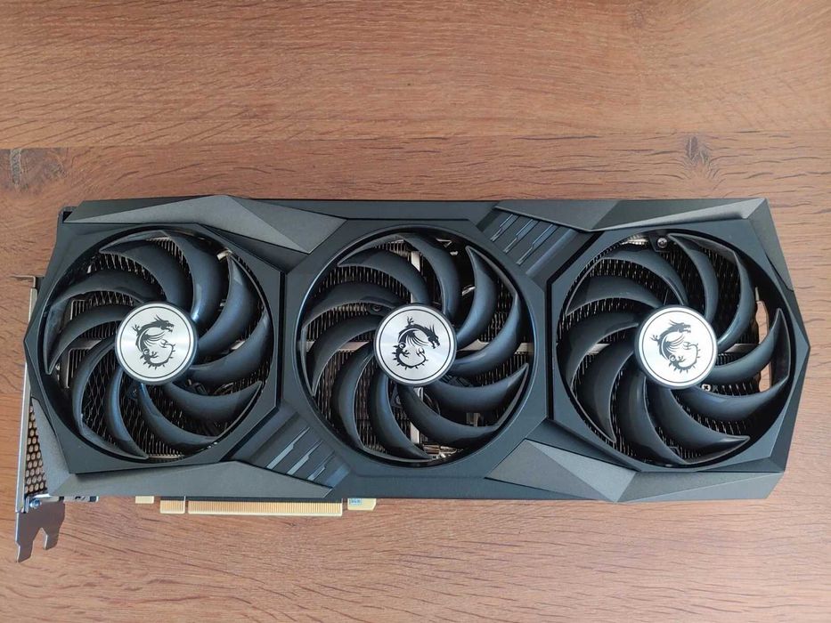 MSI RTX 3070 Gaming Z Trio 8GB — Full Box, stare impecabilă