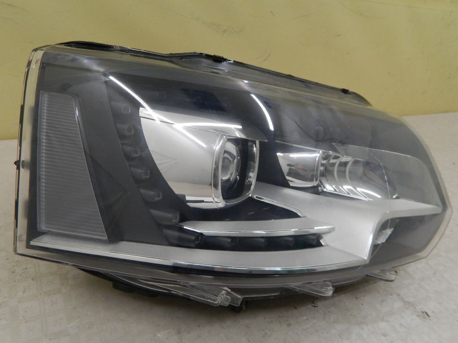 Far dreapta VW Transporter T5 facelift Bi-Xenon LED, 2012, 2013, 2014, cod origine 7E5941016