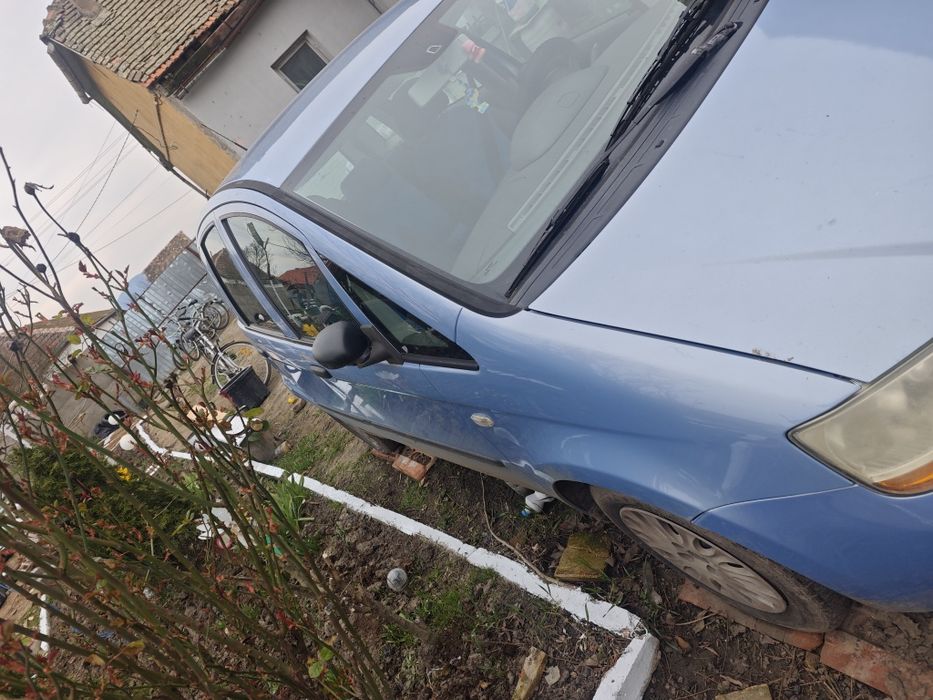 Vând/schimb mașină