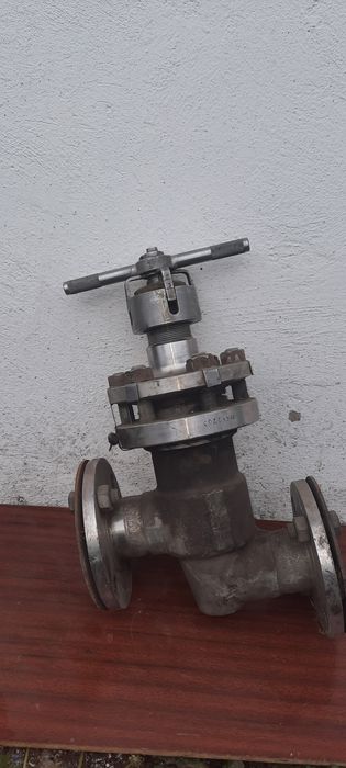 Задвижка из нержавейки