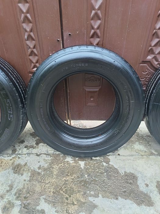 Шины для грузовых автомобилей б/у