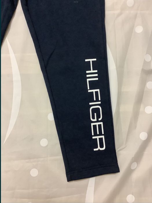 Pantaloni Tommy Hilfiger marime L