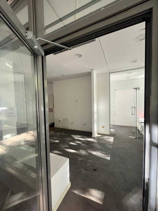 Inchiriez spațiu comercial Ploiești