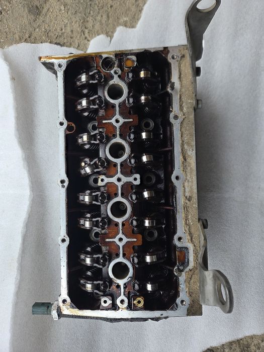 Motor 1.6 FSI BLF Bloc motor chiulasa axe cu came Vw Golf 5