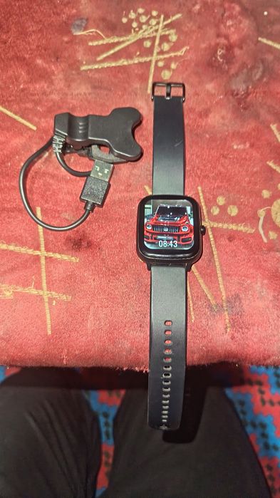 Smart watch sotiladi