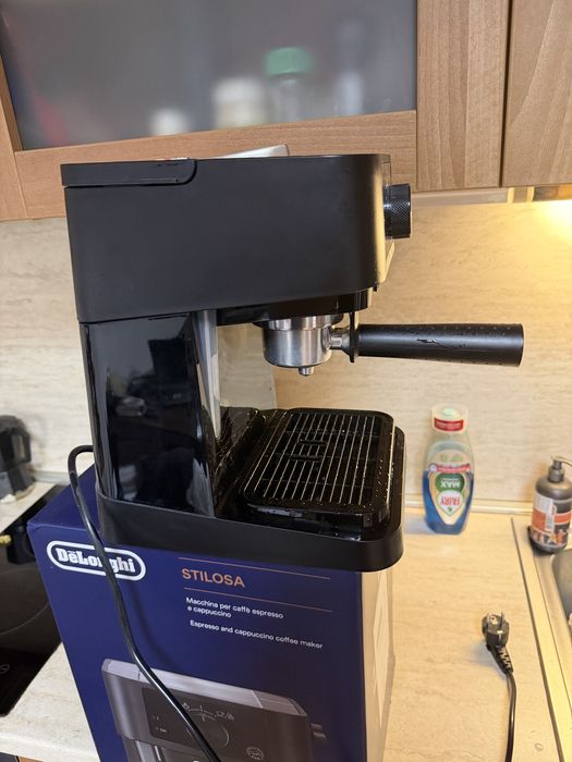 Еспресо машина DE’LONGHI Stilosa EC 235.BK, 15 bar, 1100 W, 1 л, Черен