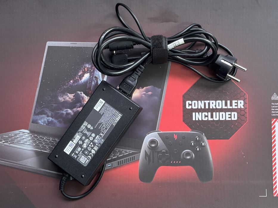 Acer Nitro V15/15,6” инча/8-ядрен Ryzen 7/16GB RAM/512GB SSD/NVIDIA