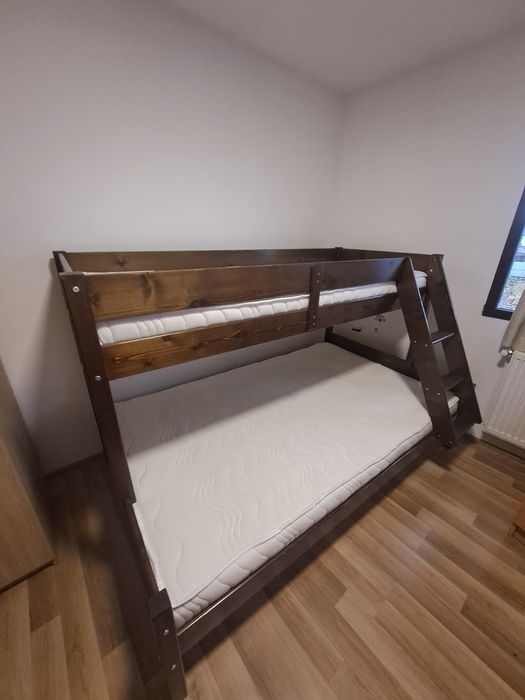 Vand pat supraetajat, cu saltele incluse