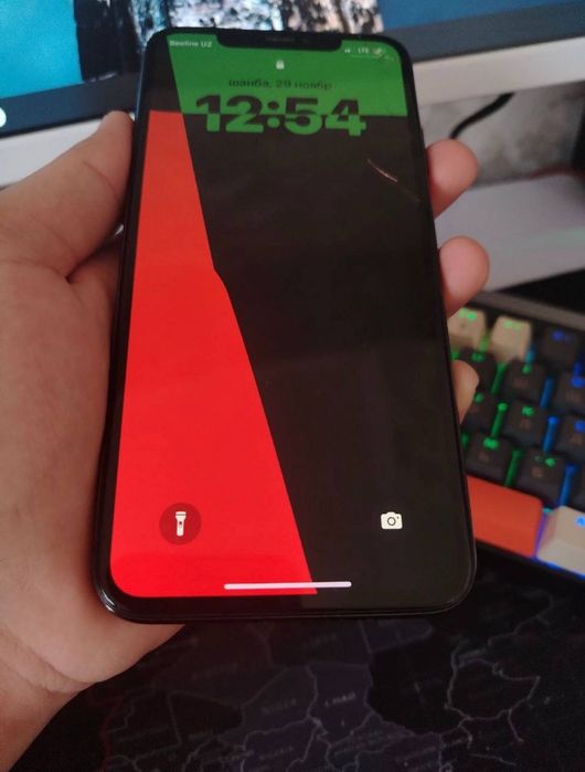 Xa max ideal 
256 gb 
Dual sim 
Bez karobka 
Qora rang
