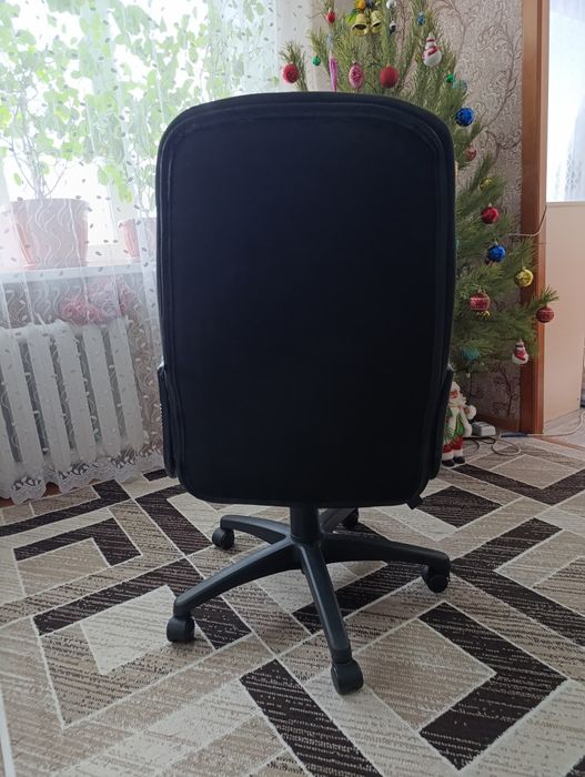 Стул компьютерный