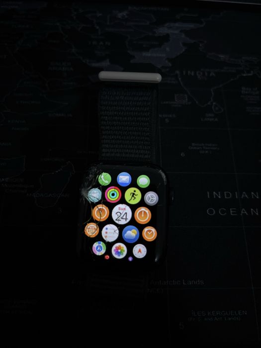 Apple Watch SE 2023
