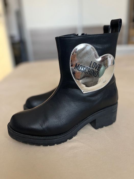 Дамски боти LOVE MOSCHINO номер 40