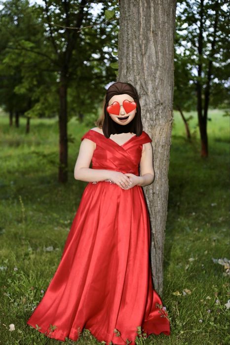 Нарядное платье