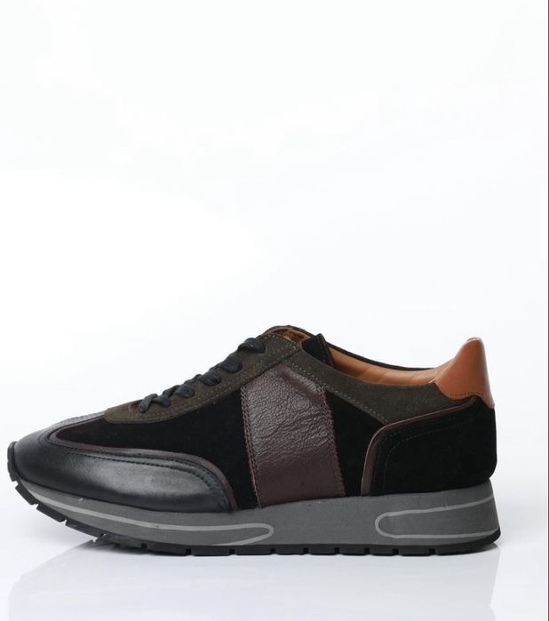 Кроссовки кожаные