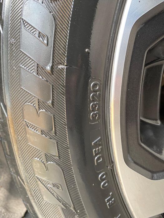 Продам шины недорого