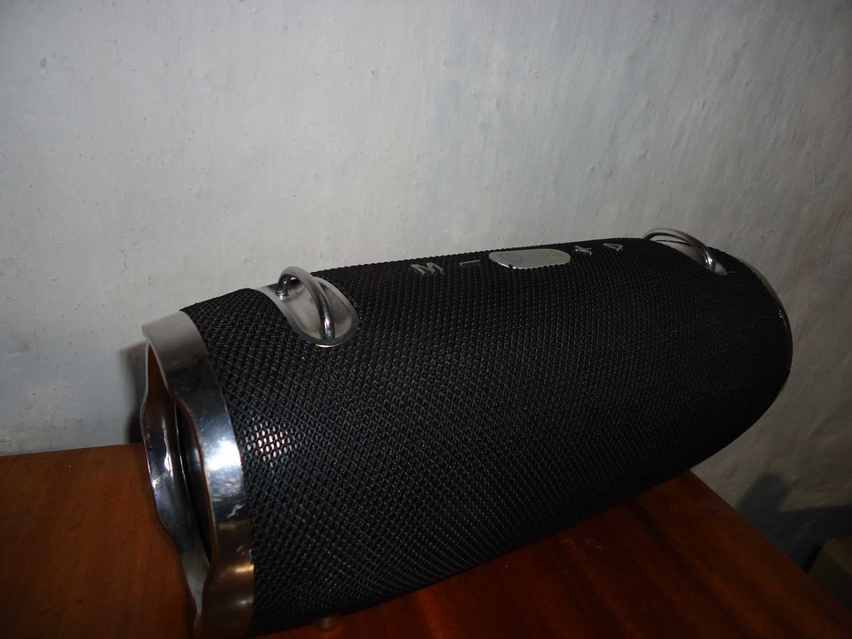 Портативная колонка