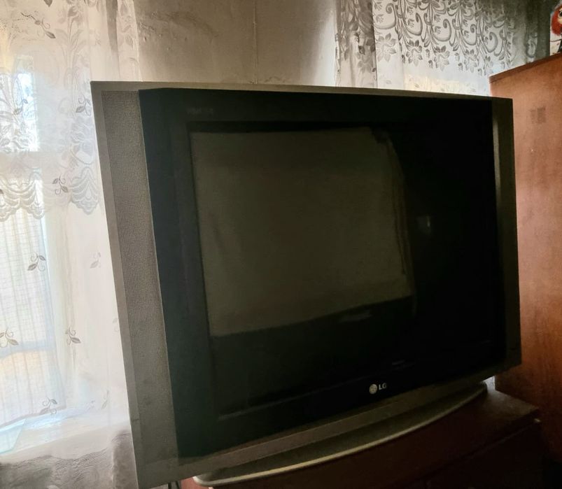 Продам телевизор