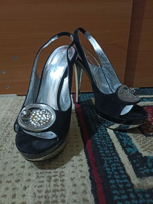 продам каблуки, в хорошем состоянии